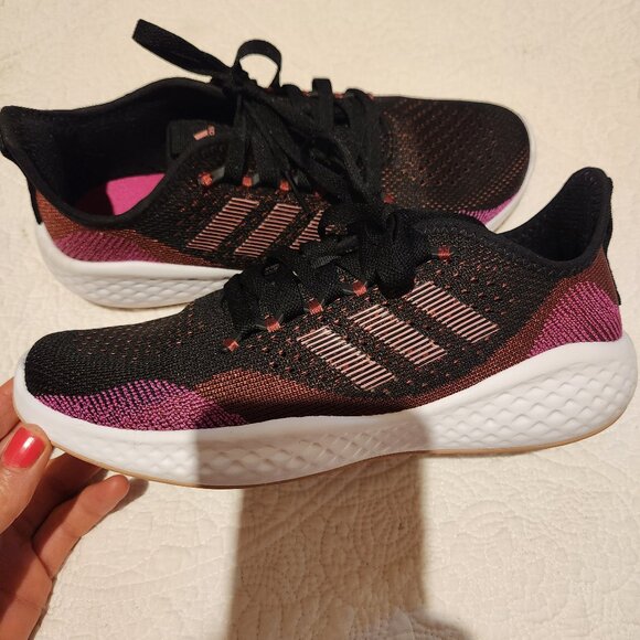 ADIDAS Women's Running Shoes 6.5 - Picture 1 of 2